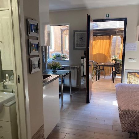Condotti Apartment Roma Ngoại thất bức ảnh